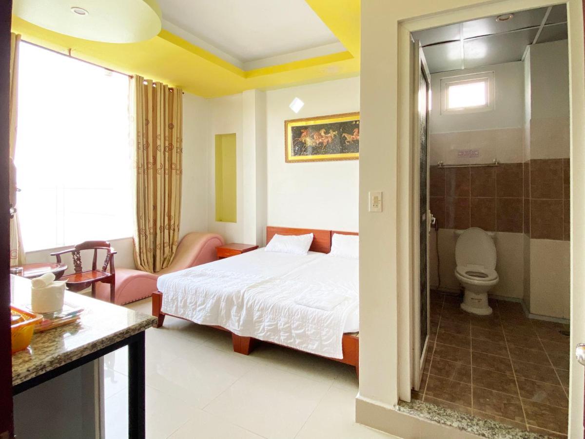 Ngoc Kha Tu 1 Hotel Long Xuyen Bagian luar foto